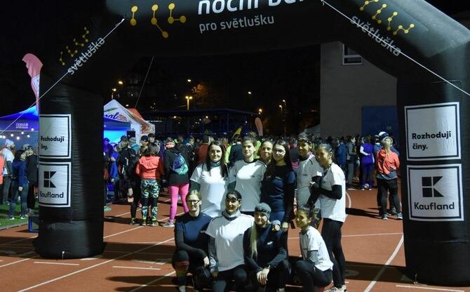Noční běh pro Světlušku 2022 v Olomouci